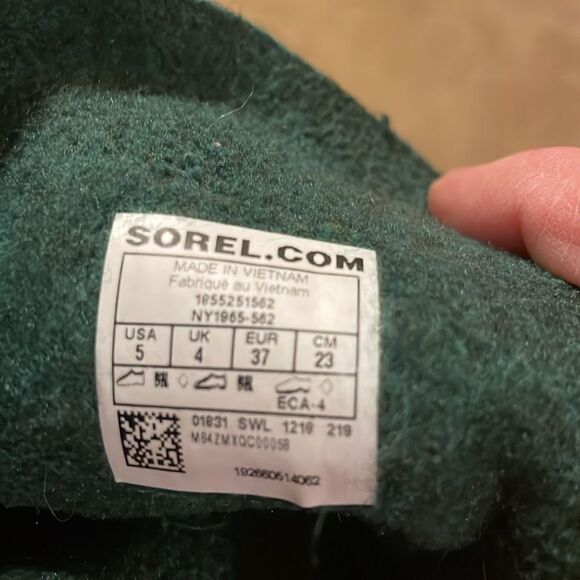 Sorel Winter Boots - Picture 11 of 11